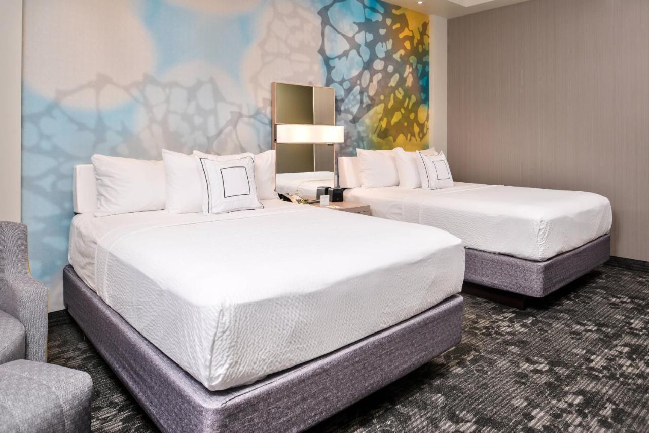 Courtyard By Marriott Charlotte Northlake Екстер'єр фото
