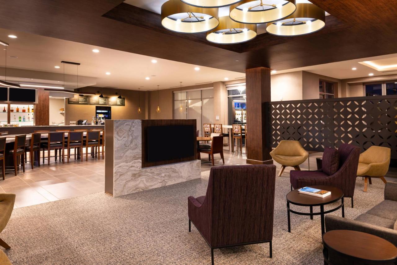 Courtyard By Marriott Charlotte Northlake Екстер'єр фото